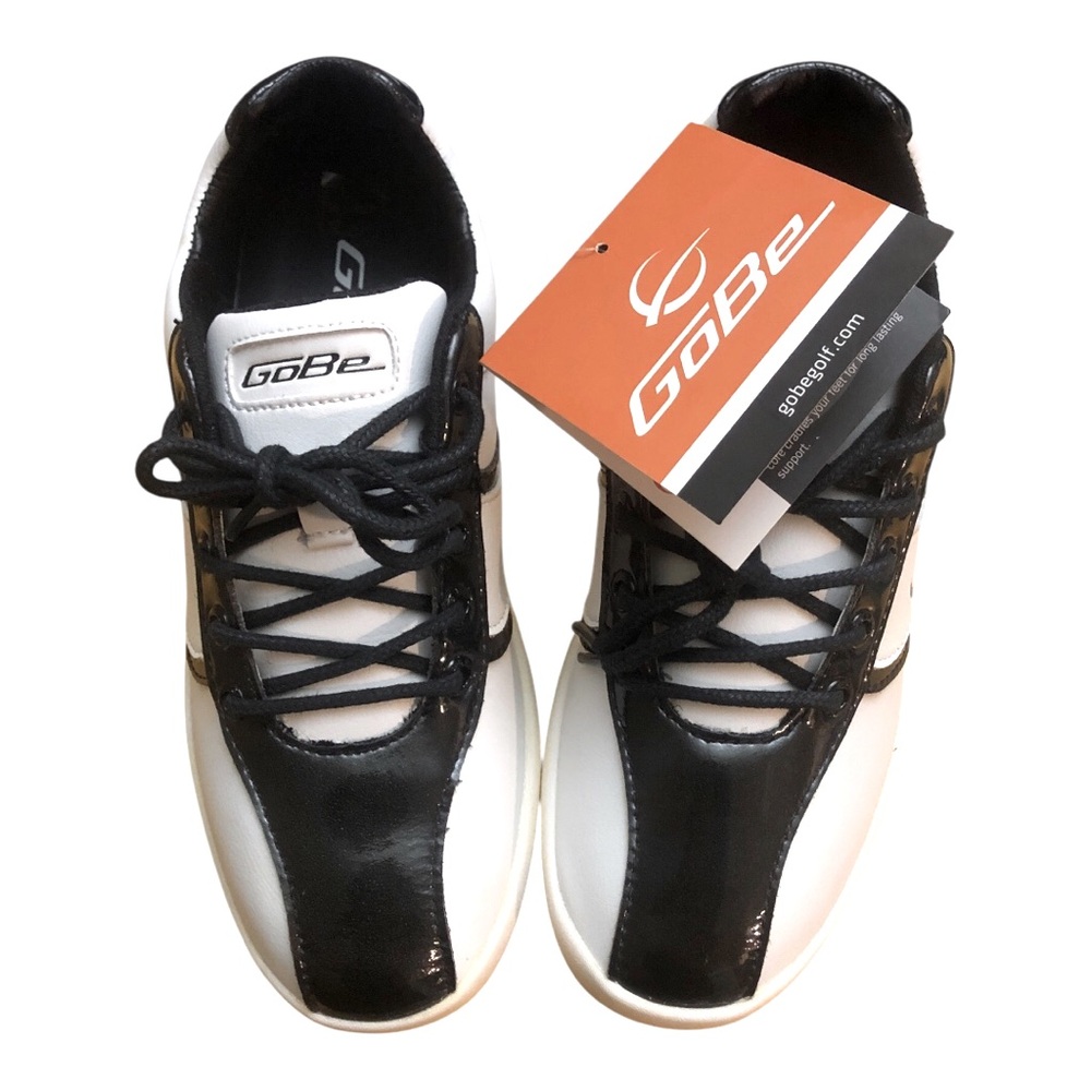 GoBe Unisex Black and White Golf Shoes!